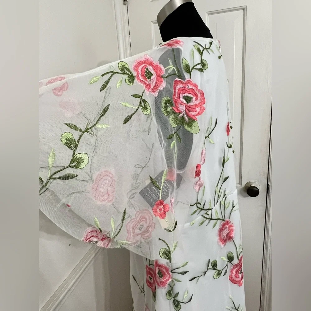 Kiyonna Floral V-Neck Wedding Dress - Picture 7 of 16